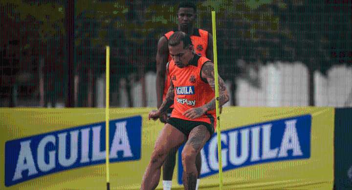 El mensaje que dejó Dayro Moreno en su regreso a la Selección Colombia El goleador de 39 años se unió a la concentración en Barranquilla para los partidos contra Bolivia y Venezuela.