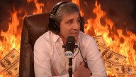 Luis Caputo aseguró que va a vender "hasta el último dólar en el techo de la banda" Durante una entrevista en el canal de streaming oficialista "Carajo", el ministro de Economía aseguró que "hay dólar