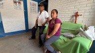 “Solo nos permiten verlo a través de un cristal”: Familiares de veracruzano lesionado por la explosión en Iztapalapa