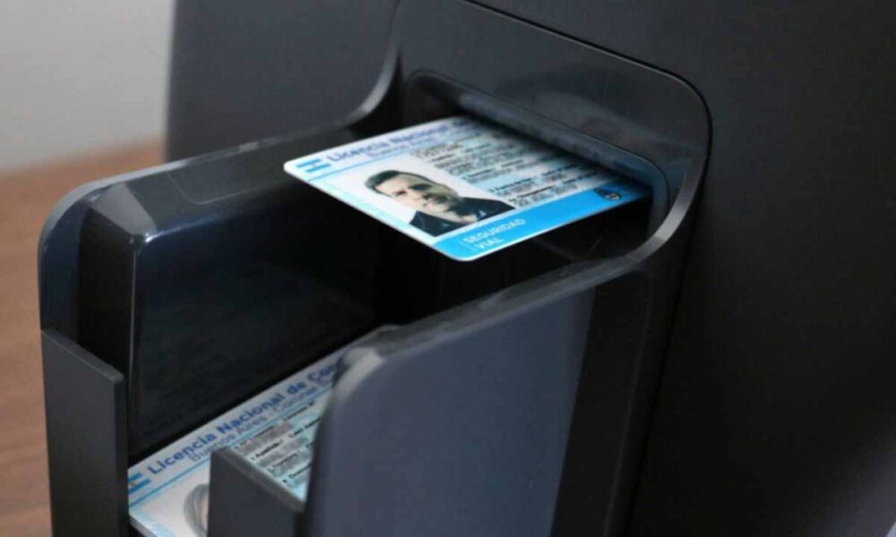Se resolvió el inconveniente con las licencias de conducir y retoman la atención este viernes