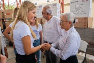 MANQ y su esposa la Dra. Beatriz Estrada fortalecen educación