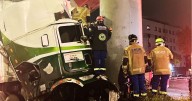 Caos en Av. Oceanía tras muerte de un trailero que se estampó contra muro del Metro
