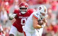 Deadspin | No. 11 Oklahoma records 10 sacks, stops No. 22 Auburn