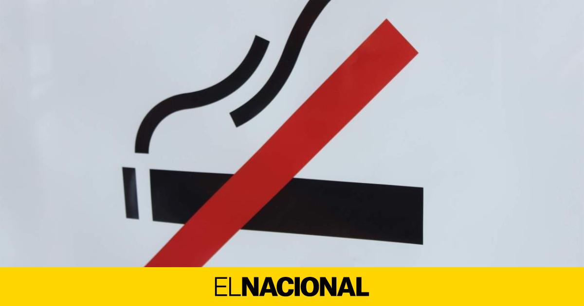 La ley antitabaco pasa el primer corte entre críticas: ¿dónde quedará prohibido fumar?