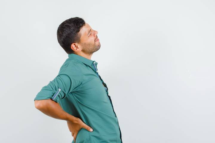 Dolor crónico de espalda: la importancia de una evaluación neurológica a tiempo