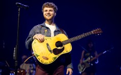 In Canada: Alex Warren Speaks Out After Exiting Sommo Festival, Says ‘I’m Going Through a Lot’