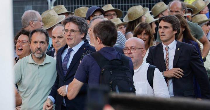 Los Mossos alegan que no detuvieron a Puigdemont al principio para evitar desórdenes