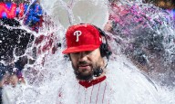 Kyle Schwarber conecta su cuadrangular número 50 y los Phillies vuelven a derrotar a los Mets