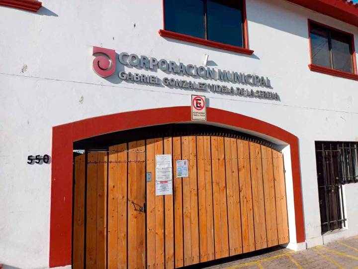 Crisis obliga a despidos masivos en la Corporación Gabriel González Videla