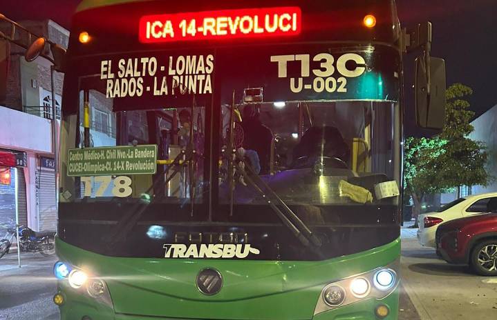 Ataque al transporte público en Tonalá: arrojan piedras a Ruta 178 y dos de sus pasajeros resultan heridos