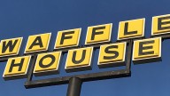 Teens attack workers at Waffle House in Marietta, police say