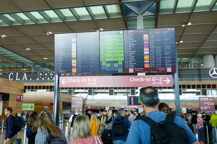 Ciberataque interrumpe sistemas de facturación en aeropuertos europeos