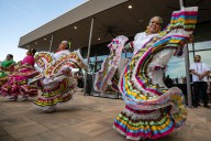 Las celebraciones del Mes de la Herencia Hispana se adaptan al clima político actual