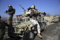 Amaga Trump a Afganistán por base aérea de Bagram