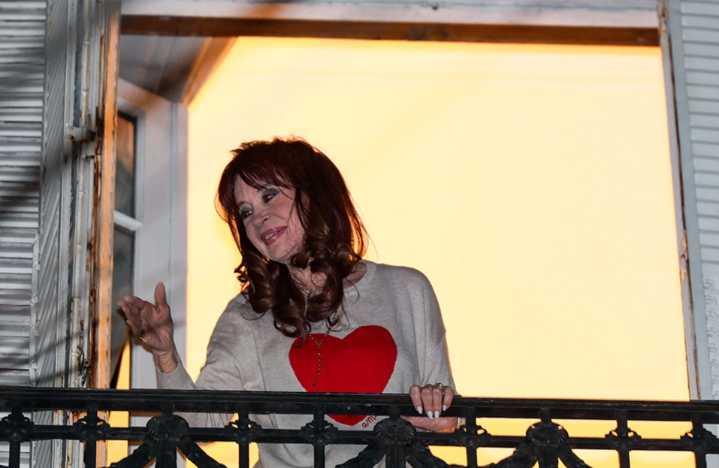 Cristina Kirchner festejó la victoria en Buenos Aires y criticó a Milei: “Salí de la burbuja”