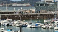 Salvan la vida a una mujer que se tiró al mar en Gijón