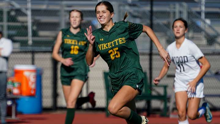 EPC girls soccer: An early look around the conference