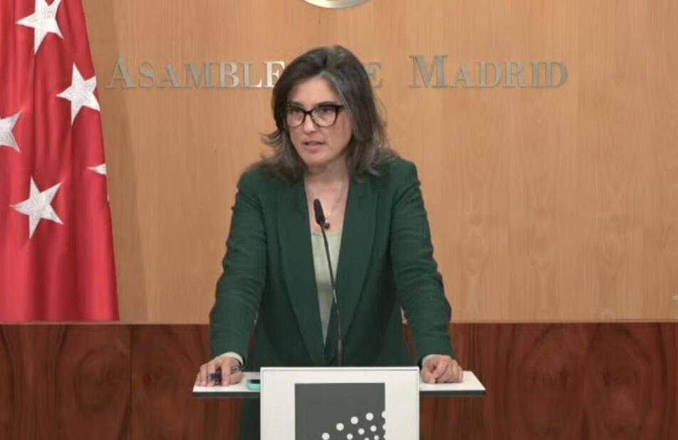 Polémica en Madrid: Ayuso niega haber vetado banderas palestinas en colegios tras las acusaciones de Más Madrid