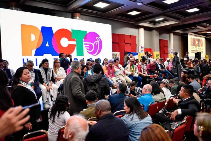 Pacto Histórico desafía al CNE: insistirá en consulta interna del 26 de octubre