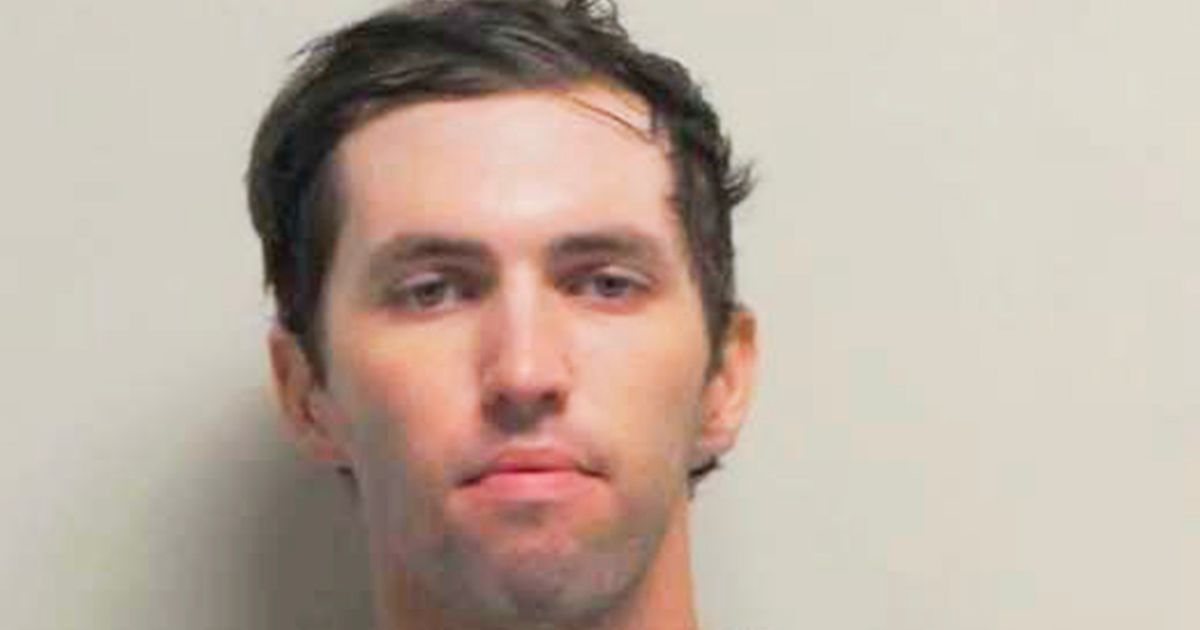 Charlie Kirk suspect Tyler Robinson wrote note saying 'I have opportunity to take him out'