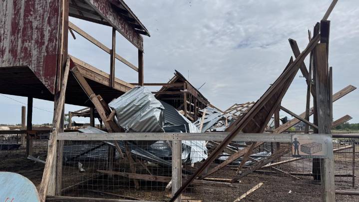 Gunter farm heavily damaged by straight line winds