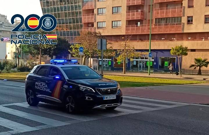 Detenido un ladrón en patinete relacionado con varios hurtos de teléfonos móviles en Málaga