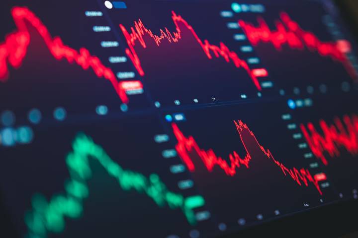 Aumentan las quiebras de empresas en Chile: estos han sido los rubros más afectados en 2025