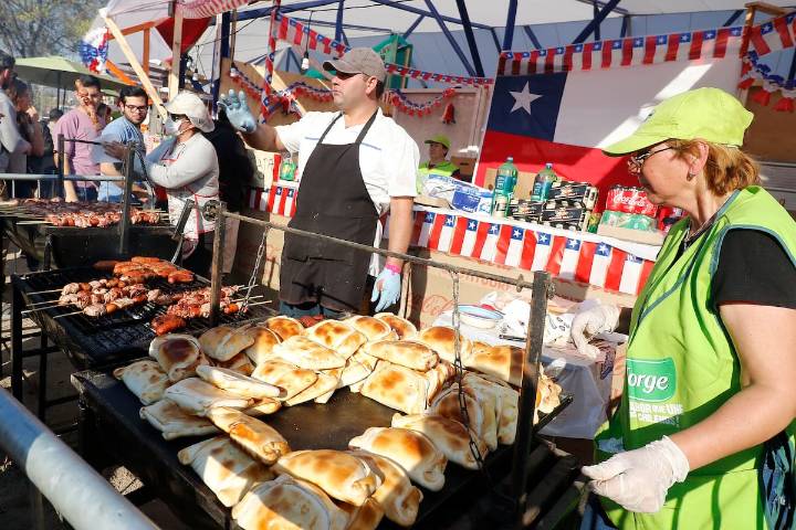 “Chile Endieciochado”: Gobierno lanza plataforma que permite buscar fondas y picadas en Fiestas Patrias