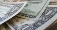 En medio de la tensión con el dólar, el BCRA dispuso más controles cambiarios: quiénes están afectados