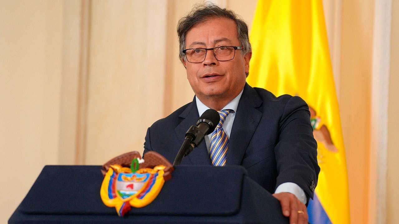 Presidente Petro a Trump: salga de la alianza con Hitler