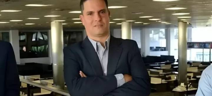 «ES IMPOSIBLE SOSTENER ESTE MODELO ECONÓMICO POR MUCHO TIEMPO MÁS»