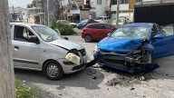 Aparatoso choque de crucero en avenida Luis Elizondo en Monterrey deja un lesionado