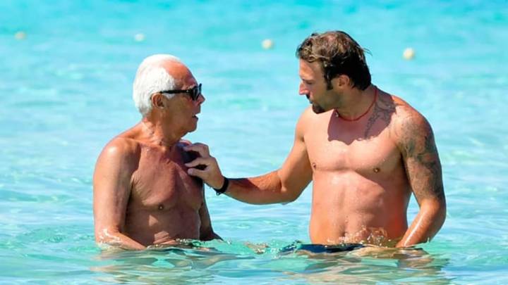 Muere Giorgio Armani: la misteriosa vida amorosa del “rey” de la moda italiana y el enamoramiento secreto que lo cambió