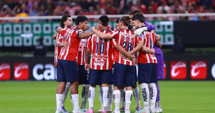 ¡PREOCUPACIÓN en Chivas! Los dos BAJAS que tendría el Rebaño previo a la Jornada 9 del Apertura 2025