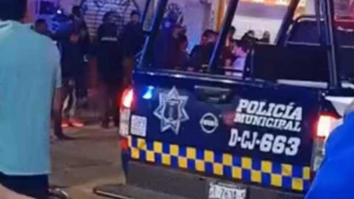 Mujer y Joven Quedan Heridos de Gravedad Tras Choque y Pelea en León, Guanajuato