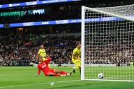 Luiz Júnior liquida al Villarreal con un gol en propia meta ante el Tottenham