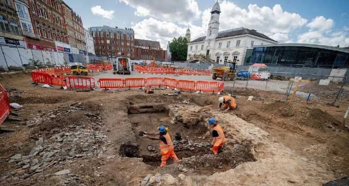 Medieval Dungeon Unearthed During Excavations In Leicester