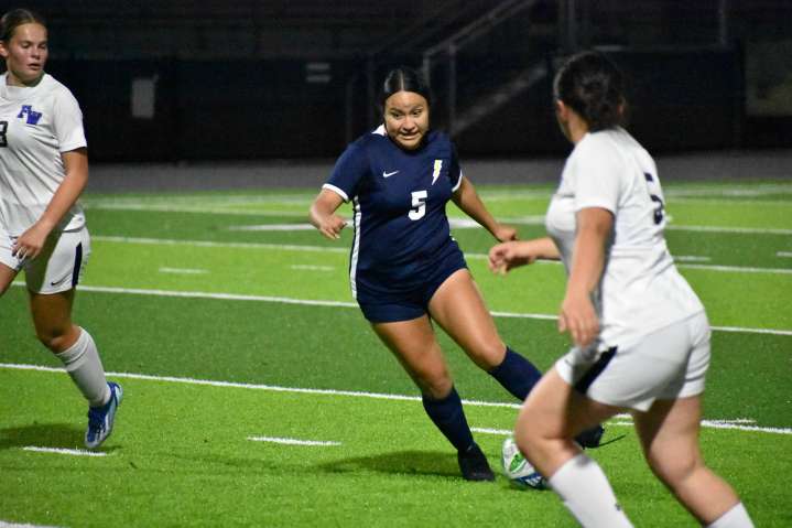 Todd Beamer girls soccer defeats Federal Way for first time since 2021