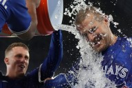 Blue Jays snap losing streak after 6