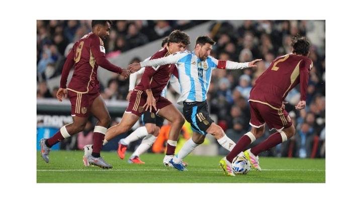 A Argentina le sobra, pero no necesita recortes de ningún tipo, sino expansión