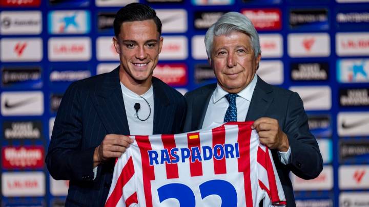 Enrique Cerezo: "Tenemos plantilla para ganar algo, al nivel de Barcelona y de Real Madrid..."