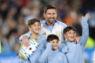 Así fue el ingreso de Lionel Messi y otros jugadores de la selección con sus hijos