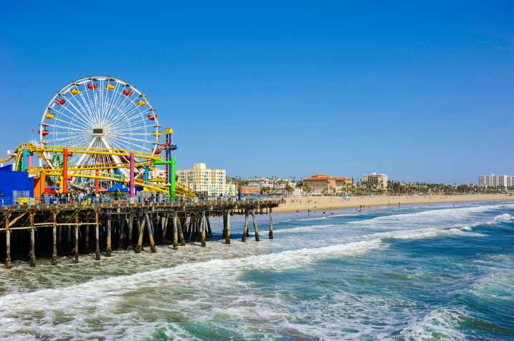 How to Capture the California Vibe in Your Everyday Routine