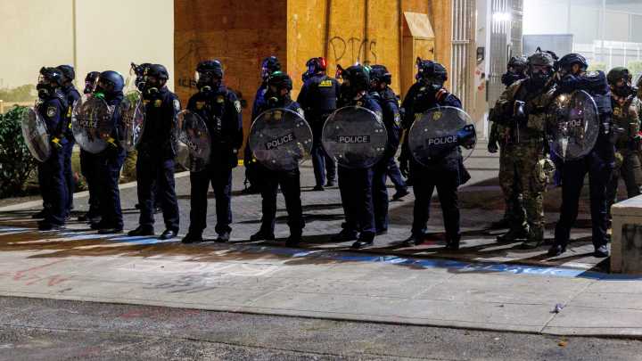 Oregon sues Trump to stop deployment of troops to…