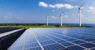 Cámara aprueba unánimemente medida para cancelar cobro de $300 a clientes con sistemas solares