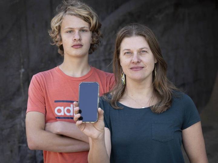 B.C. banned cellphones in schools. So why do students need them?