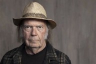 Demandan a Neil Young por derechos de autor en nombre