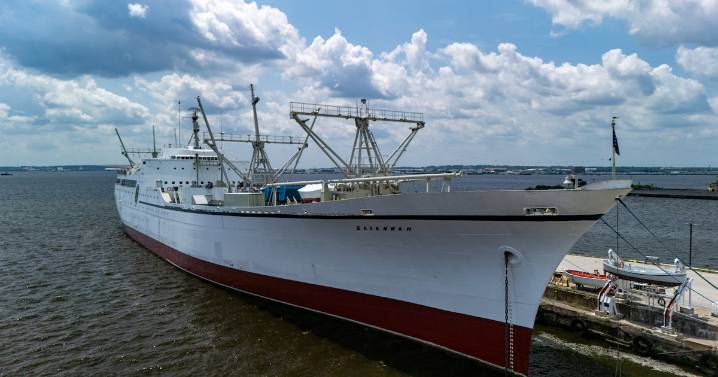 1st nuclear-powered merchant ship could become a museum in its namesake Savannah