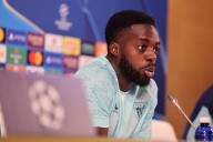 Iñaki Williams: “La pena es no poder debutar en Champions con Nico”