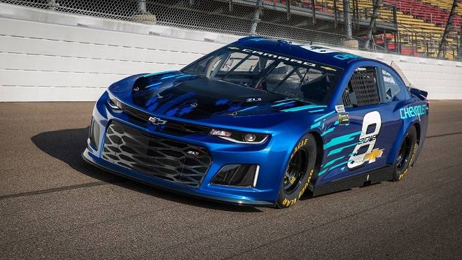 NASCAR Rumor: Chevy ‘Drops the Ball’ on 2026 Camaro Changes Leaving Fans Worried Chevy’s 2026 Camaro body delays and ECU test issues spark fan worry on Reddit, with fears of a mixed grid and NASCAR’s 